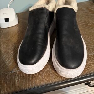 Nine West Black Slip-On Shoes with Cream Lining
